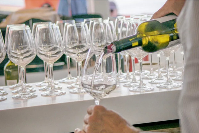 Croisière Apéro avec Vigneron et Assortiment Gourmand (Bordeaux, Gironde - 33)