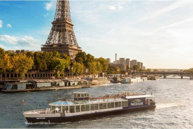 Cours d'Œnologie avec Dîner Croisière sur la Seine pour deux (Paris, Île-de-France - 75)