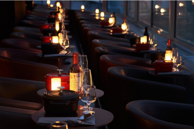 Hammam, Gommage et Massage à Saphir Thaï Spa et Dîner Croisière sur la Seine pour deux (Paris, Île-de-France)