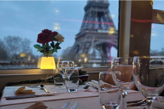 Croisière Restaurant Prestige sur la Seine (Paris, Île-de-France - 75)