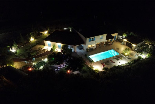 Séjour dans la Maison d'Hôte Le Mas Pinède avec Repas et Espace Bien-Être (Lorgues, Var - 83)