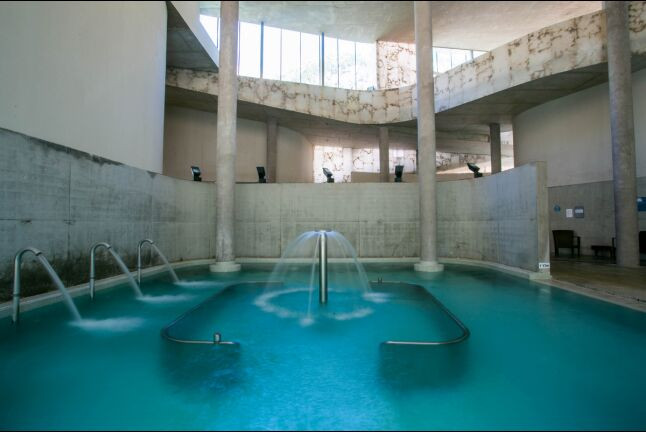Séjour au Balneario de Panticosa 4* et Excursion en Raquettes à Neige pour deux (Espagne)
