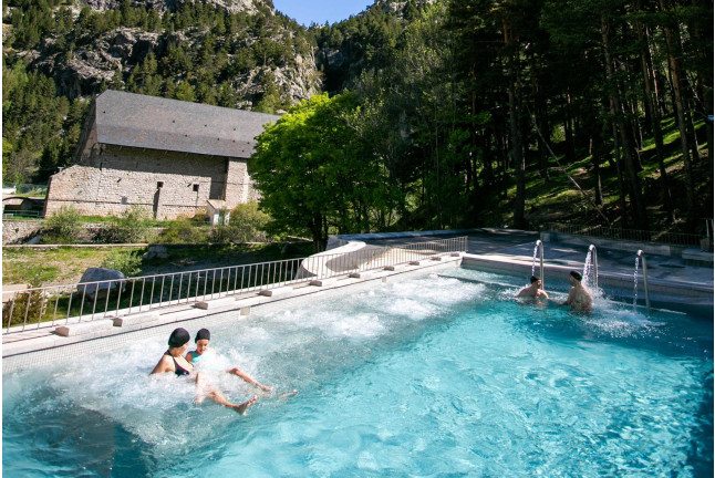 Séjour Romantique avec Dîner à l'Hôtel Resort Balneario de Panticosa 4* (Huesca, Espagne)