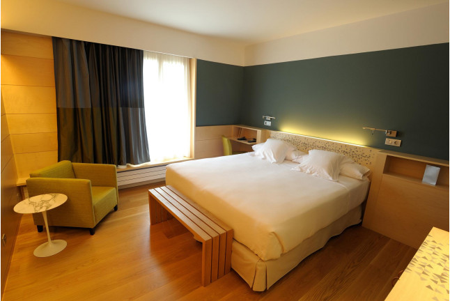 Séjour Romantique avec Circuit Thermal et Déjeuner à l'Hôtel Resort Balneario de Panticosa 4* (Huesca, Espagne) 