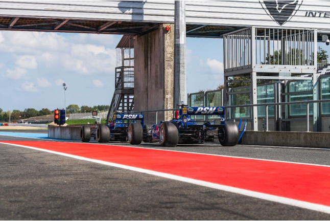 Baptême Passager en Formule 1 Triplace avec Photos et Vidéos sur la piste Grand Prix de Barcelona-Catalunya (Espagne)