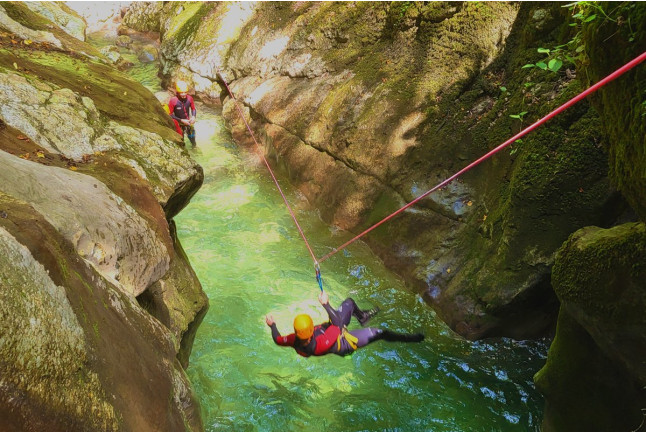 Canyoning dans les Alpes (Grenoble, Isère - 38)