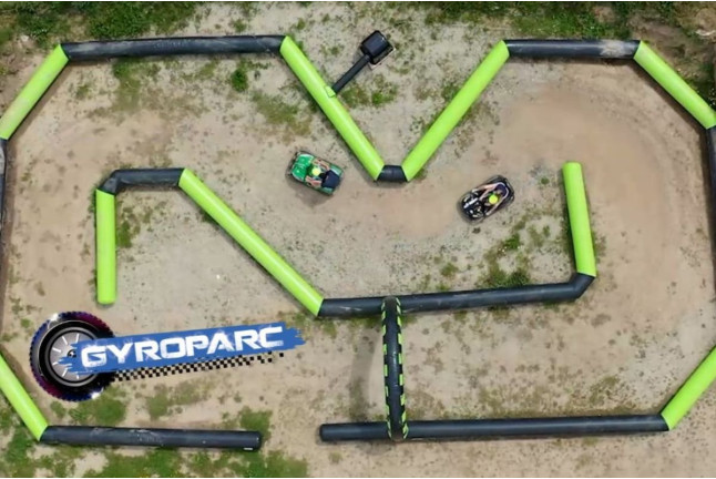Pilotage de Cabriolet Électrique pour Enfants au Gyroparc (Plouharnel, Bretagne- 56)