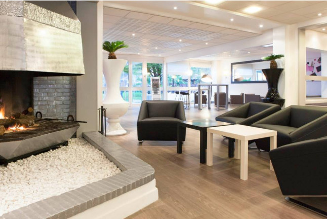 Séjour en Chambre Classique avec Petit-déjeuner pour deux au Novotel Fontainebleau Ury 4* (Ury, Seine-et-Marne - 77) 