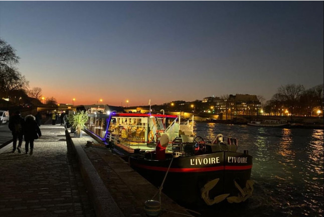 Croisière Restaurant sur la Seine et Hammam avec Massage à l’Huile & Pierres Chaudes pour deux au Saphir Thaï Spa (Paris, Île-de-France- 75)