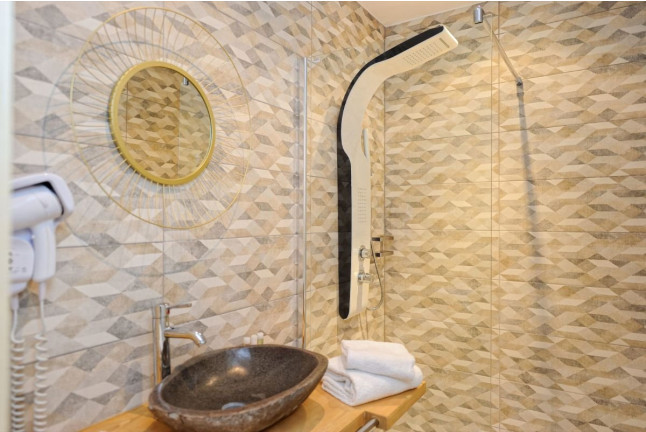 Séjour en Chambre Confort à l’Hôtel Le Tourisme 3* (Zonza, Corse-du-Sud - 20)