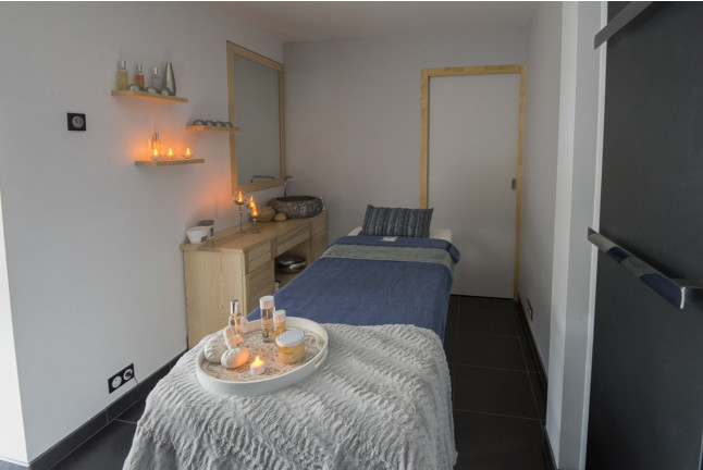 Séjour Cocooning de 2 nuits avec Spa, Gommage, Massages, Soin du Visage et Enveloppement à l'Hôtel le Bout du Monde (Saint-Georges, Cantal - 15)