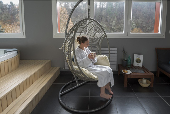 Séance Bien-Être au Spa avec Massage et Mignardises pour deux à l'Hôtel le Bout du Monde à l'Hôtel le Bout du Monde (Saint-Georges, Cantal - 15)