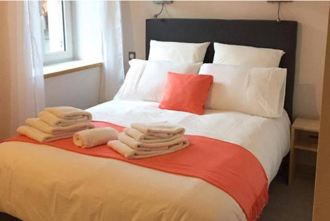 Séjour Spa et Saveurs avec Gommage, Massage, et Repas à l'Hôtel le Bout du Monde (Saint-Georges, Cantal - 15)