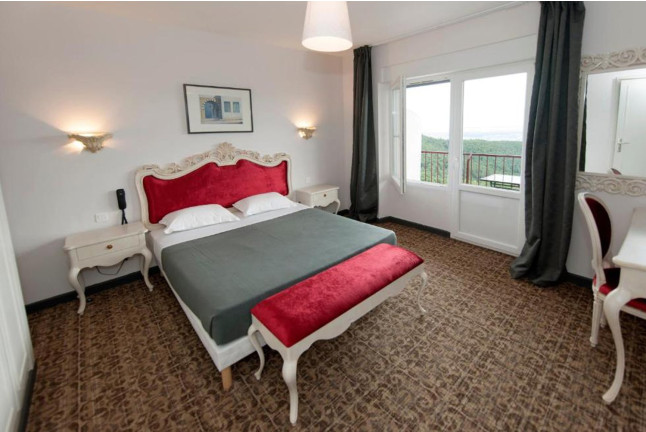 Séjour de 2 Nuits avec Spa, Dîners et Dégustation de Vins à L'Alexain Hôtel et Restaurant 3 Épis (Niedermorschwihr, Haut-Rhin - 68)