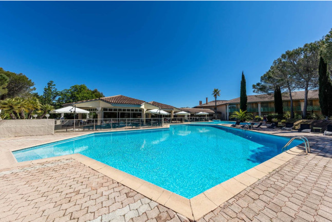 Séjour Gourmandise et Bien-Être avec Diner et Massage à l'Hôtel 4* Garrigae Domaine de l’Esterel (Saint-Raphaël, Var - 83)