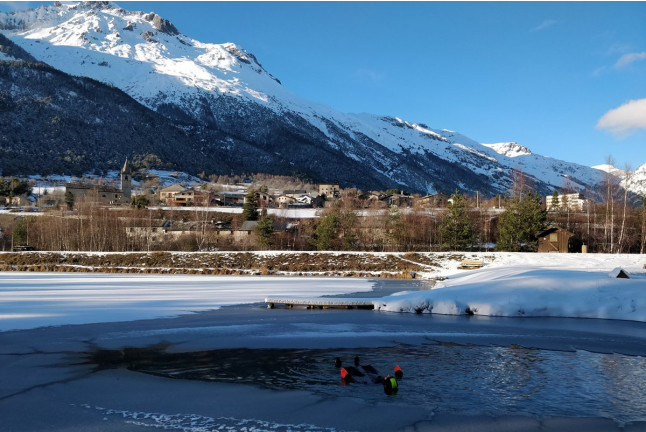 Icefloating dans un Lac (Val-Cenis Sollières-Sardières, Savoie - 73)