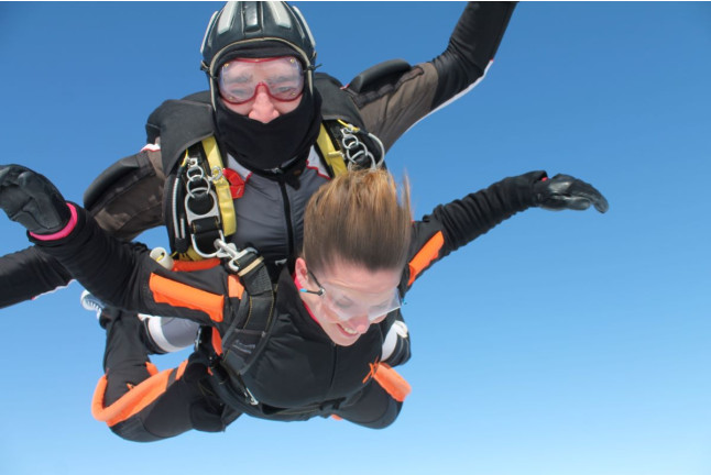 Saut en Parachute Tandem (Péronne, Somme - 80)