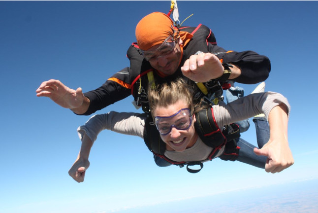 Saut en Parachute Tandem (Péronne, Somme - 80)