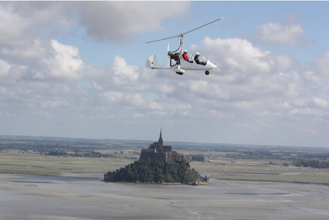 Vol Passion en Gyrocoptère sur le Mont St Michel, la Baie, Cancale ou Granville (Le Val-Saint-Père, Manche - 50)