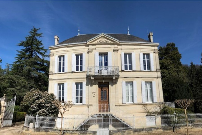 Entrée à la Cité du Vin et Dégustation de Vin au Château Belloy pour deux (Saint-Michel-de-Fronsac, Gironde - 33)