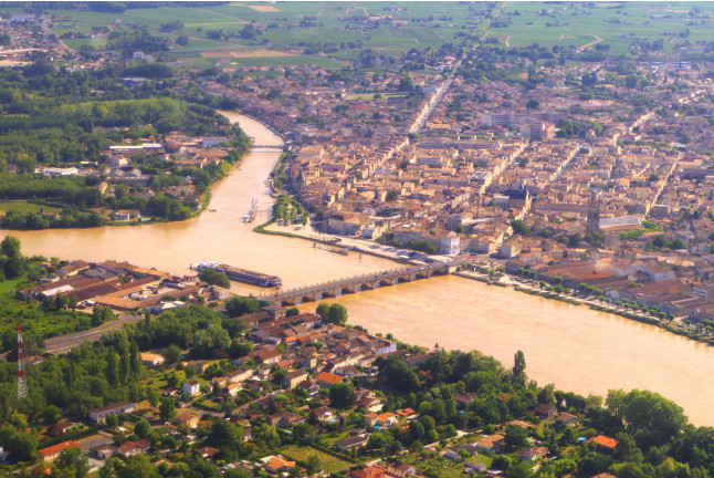 Baptême de l'Air en ULM au-dessus du Vignoble de Saint-Émilion (Les Artigues-de-Lussac, Gironde - 33)
