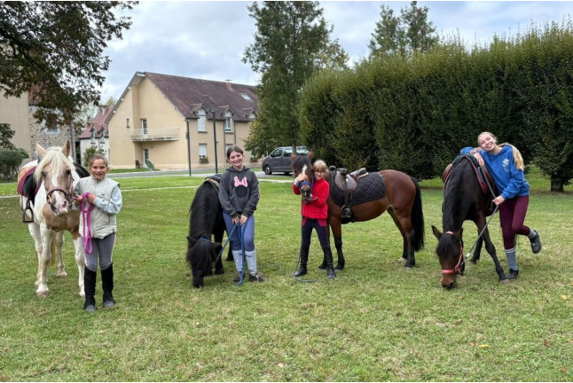 Initiation au Poney Club Le Cheyenne (Seine-et-Marne, Île-de-France- 77)