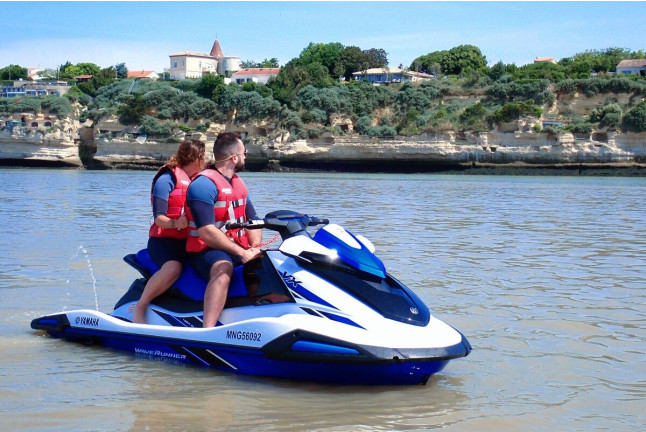 Traversée de la Gironde en Jet-Ski (Le Verdon-sur-Mer, Gironde - 33)