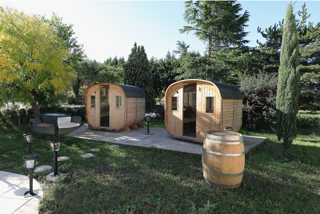 Hôtel Déjeunez Sous l'Arbre : Chambre Premium avec Spa pour deux (Rousset, Bouches-du-Rhône - 13)