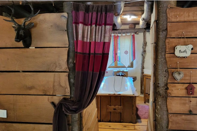 Séjour Insolite : Nuit dans La Cachette des Fées avec Accès au Spa Norvégien et Massage Californien ou Ayurvédique (Fère-en-Tardenois, Aisne - 02)