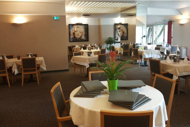 Séjour avec Repas à l'Hôtel Restaurant Les Oliviers (Loriol-sur-Drôme, Drôme - 26)
