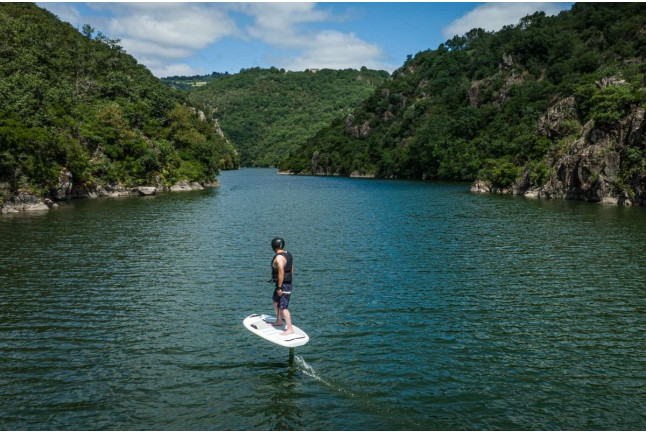 Location de Efoil - Standup Paddle électrique sur le Tarn (Le Mas de la Nauc, Aveyron- 12)