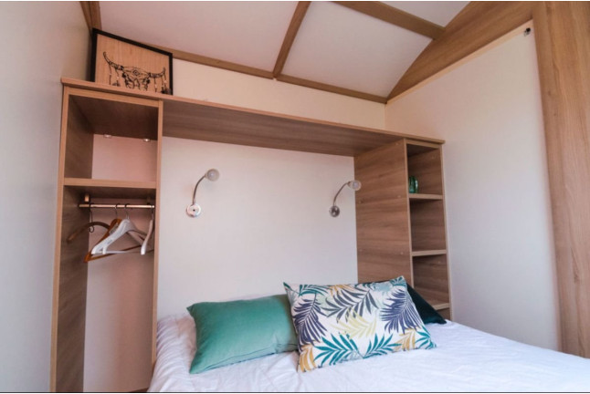 Séjour Insolite : Logement en Roulotte avec Petit-déjeuner à La Ferme des Épis (Ouffières, Calvados - 14)
