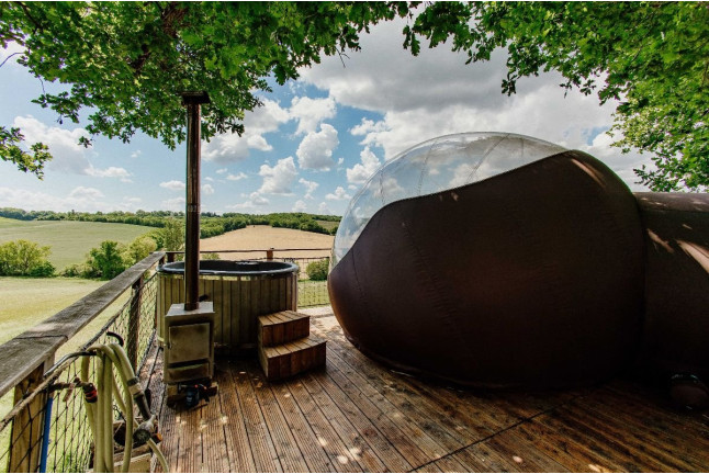 Séjour en Logement Insolite : Nuit dans une Bulle avec Jacuzzi Privatif aux Bulles Perchées de Lartigue (Margouet-Meymes, Occitanie- 32)