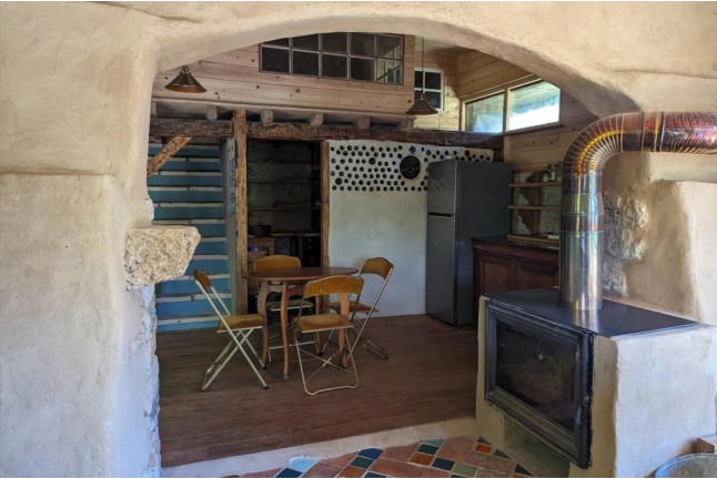 Séjour en Logement Insolite : 2 Nuits dans une Maison Organique à La Mauvaise Herbe (Barjols, Var - 83)