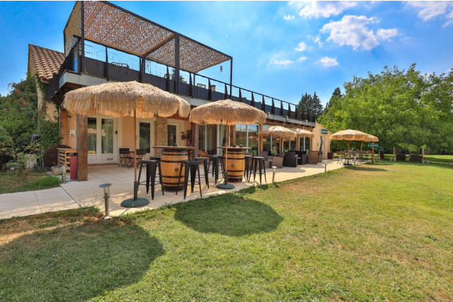 Week-end avec Spa à l'Hôtel Déjeunez sous l'Arbre (Rousset, Bouches-du-Rhône - 13)
