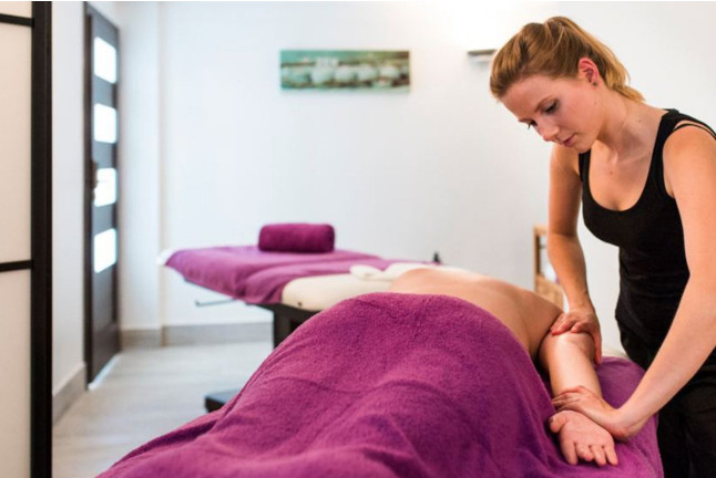 Massage sur Mesure avec Soin et Accès à la Piscine à l'Espace Zen'Ing (Gondecourt, Nord - 59)