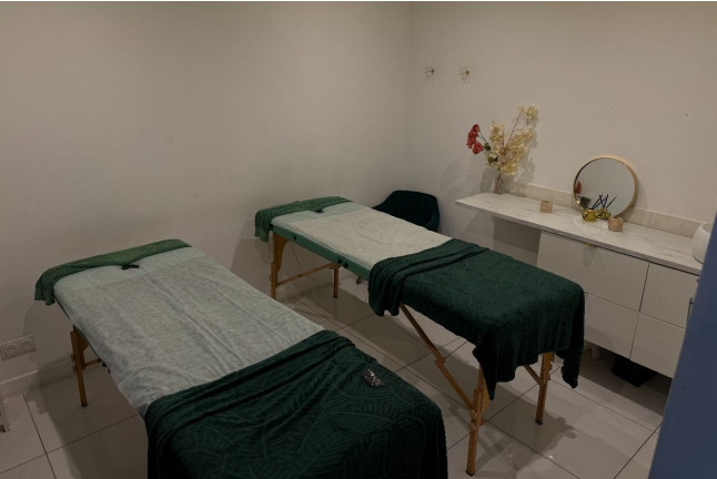 Massage Relaxant aux huiles essentielles à Green Beauty Center (Nice, Alpes-Maritimes - 06)
