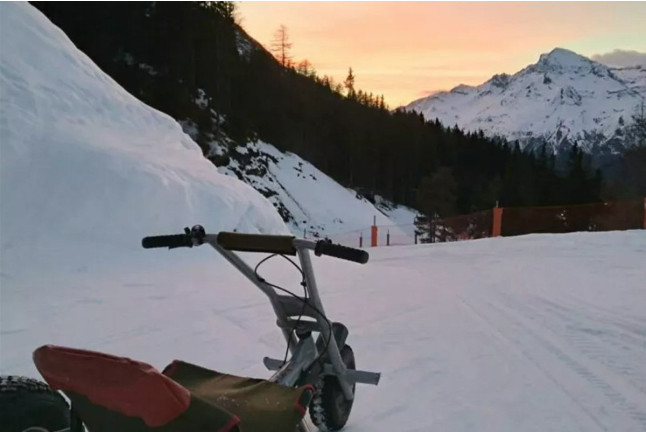 Descente en Mountain' Kart sur Neige (Lanslevillard, Savoie - 73)