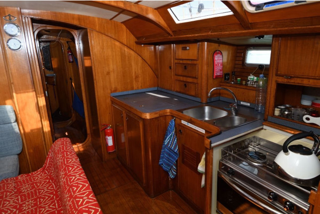 Séjour Insolite : Nuit en Bateau avec Navigation en Matinée à bord du Kelone (La Rochelle, Charente-Maritime- 17)
