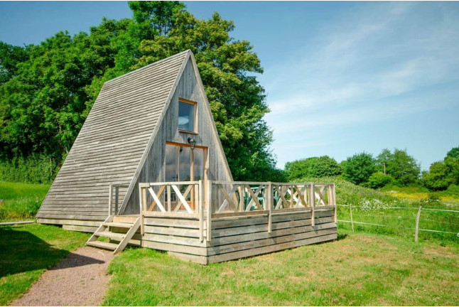 Séjour Insolite : Nuit en Chalet Tipi avec Petit-déjeuner à La Ferme des Épis (Ouffières, Calvados - 14)