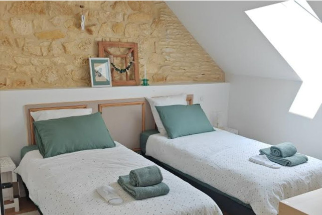 Séjour Insolite : Nuit dans une Ancienne Grange avec Spa Privatif à MilhaRoc (Milhac, Lot - 46)