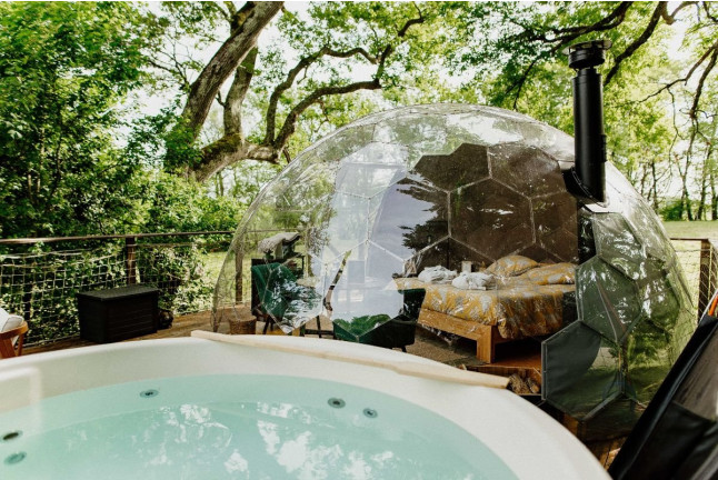 Séjour Insolite : Nuit dans un Dôme avec Jacuzzi Privatif et Repas aux Bulles Perchées de Lartigue (Margouet-Meymes, Gers - 32)