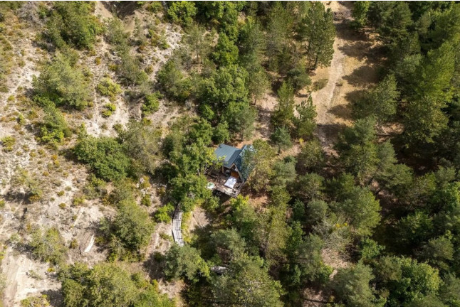Séjour Insolite : Nuit dans la Cabane Petite Buëch avec Petit-déjeuner et Spa Privatif à Alpinest (Serres, Hautes-Alpes - 05)