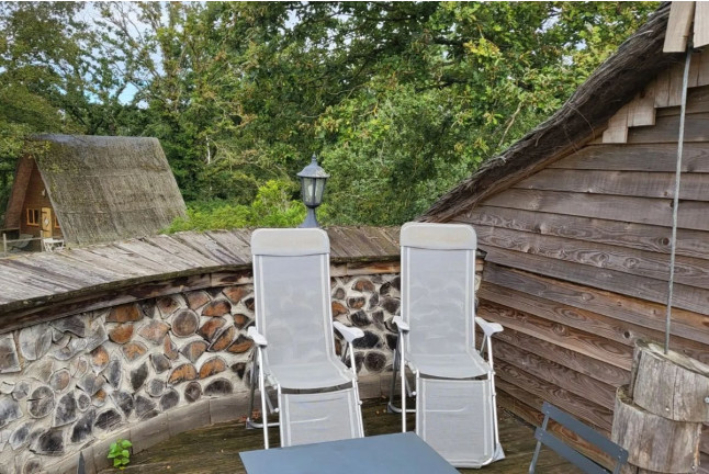 Séjour Insolite : Nuit en Cabane Champignon avec Massage Californien ou Ayurvédique (Fère-en-Tardenois, Hauts-de-France - 02)