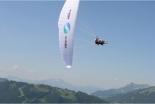 Vol Biplace en Parapente dans les Alpes (Morzine, Haute-Savoie - 74)