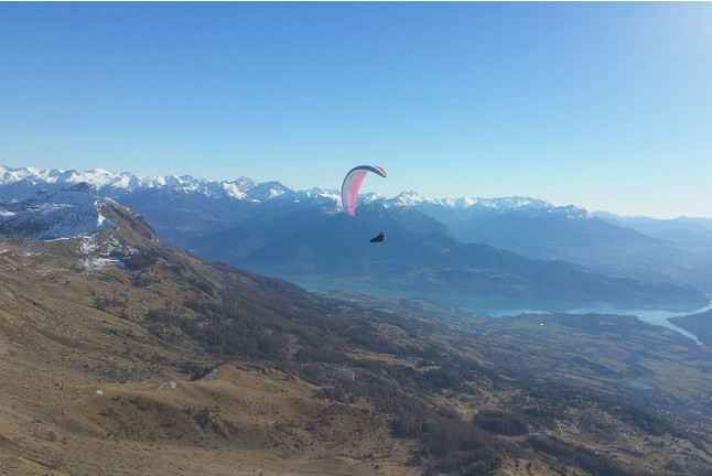 Baptême de Parapente au-dessus du Lac de Serre-Ponçon (Chorges, Hautes-Alpes - 05)