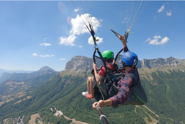 Baptême de Parapente “Prestige” sur le Plateau des Petites Roches (Saint-Hilaire-du-Touvet, Isère - 38)