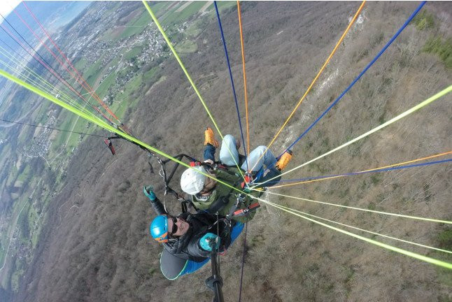 Séjour en Gîte avec Spa Privatisé au Spa Repos Bien-Être et Vol en Parapente au-dessus du Lac du Bourget (Voglans, Savoie - 73)