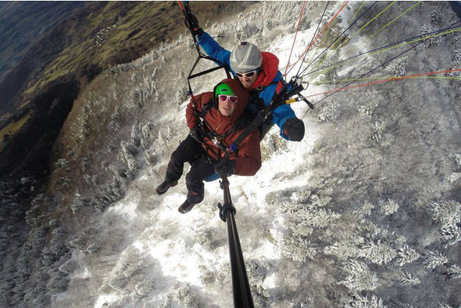 Vol en Parapente au-dessus du Lac du Bourget (Savoie - 73)