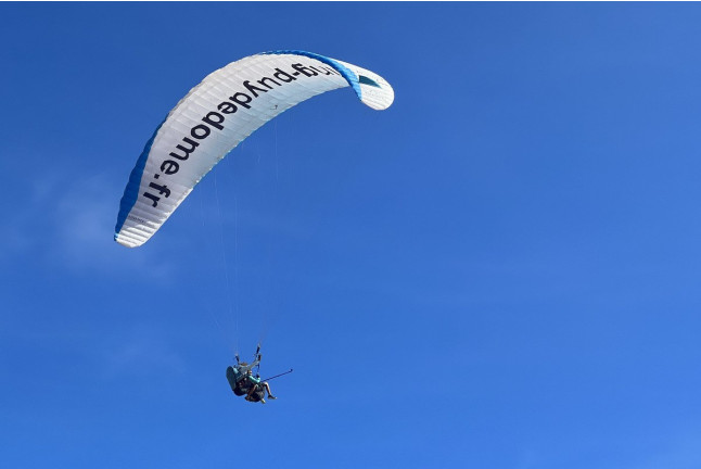 Vol Performance en Parapente Biplace (Orcines, Puy-de-Dôme - 63)